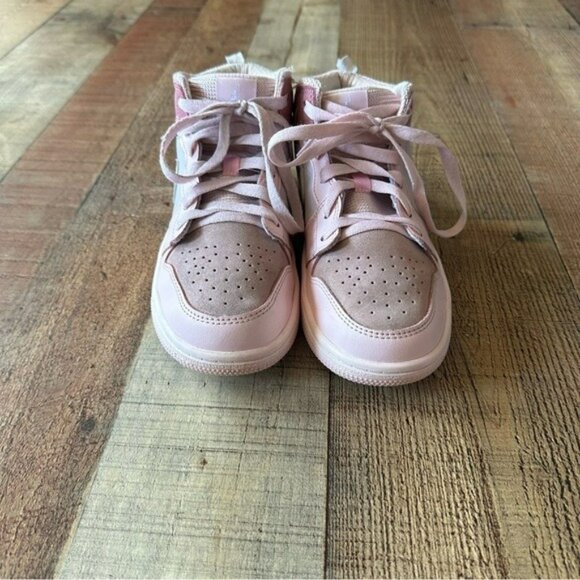 Air Jordan 1 Mid Digital Pink Size 4Y CW5379-600 - Picture 1 of 11